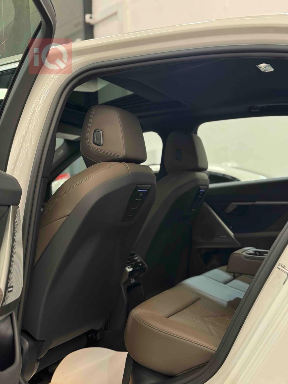 بی ئێم دەبڵیو سیریەس 5